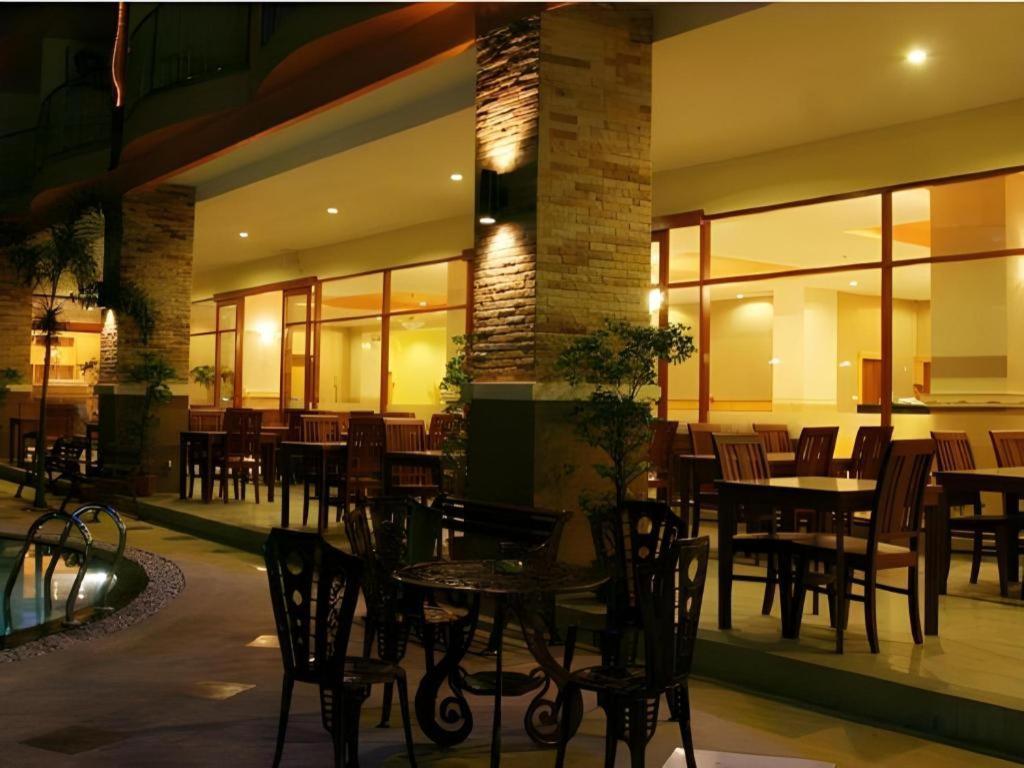 Hotel Siam Platinum Pattaya Exterior foto