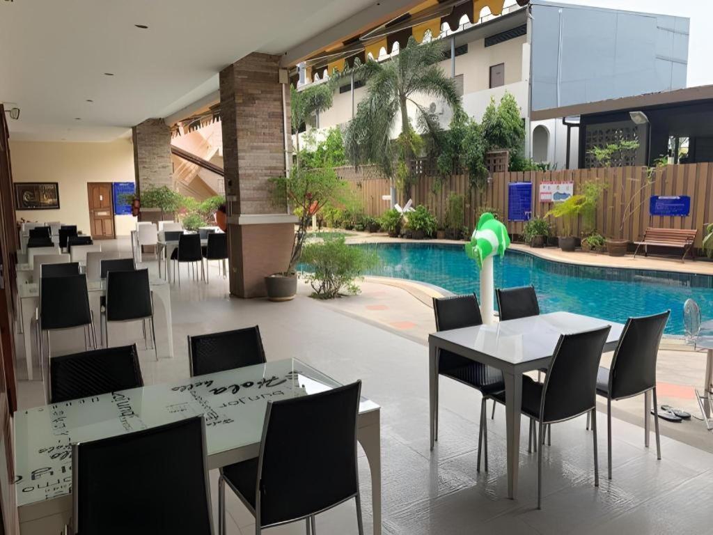Hotel Siam Platinum Pattaya Exterior foto